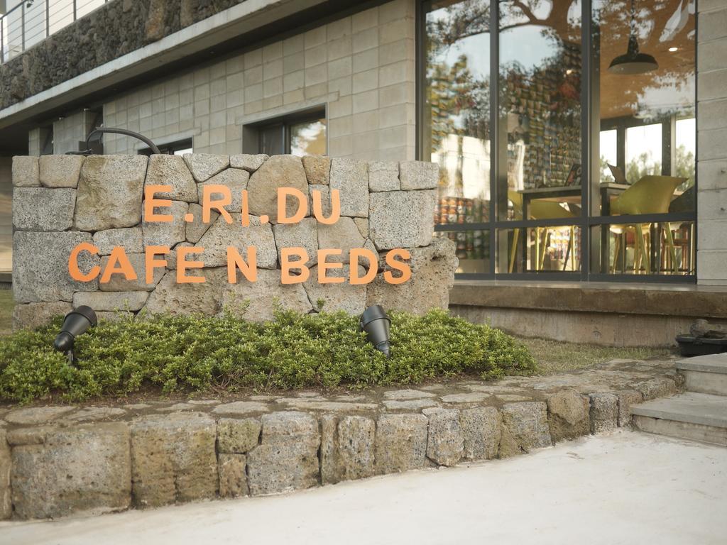Hotel Eridu Cafe N Beds Seogwipo Zewnętrze zdjęcie